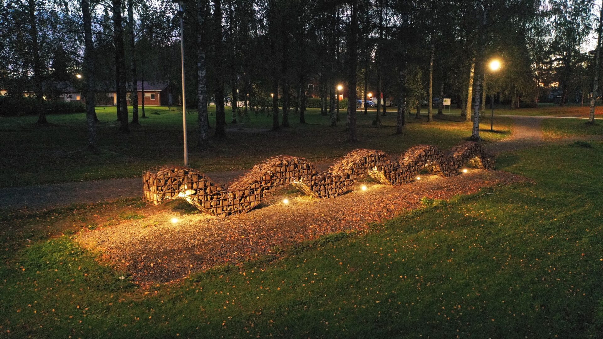 Taideteokset heräävät eloon valaistuksen myötä