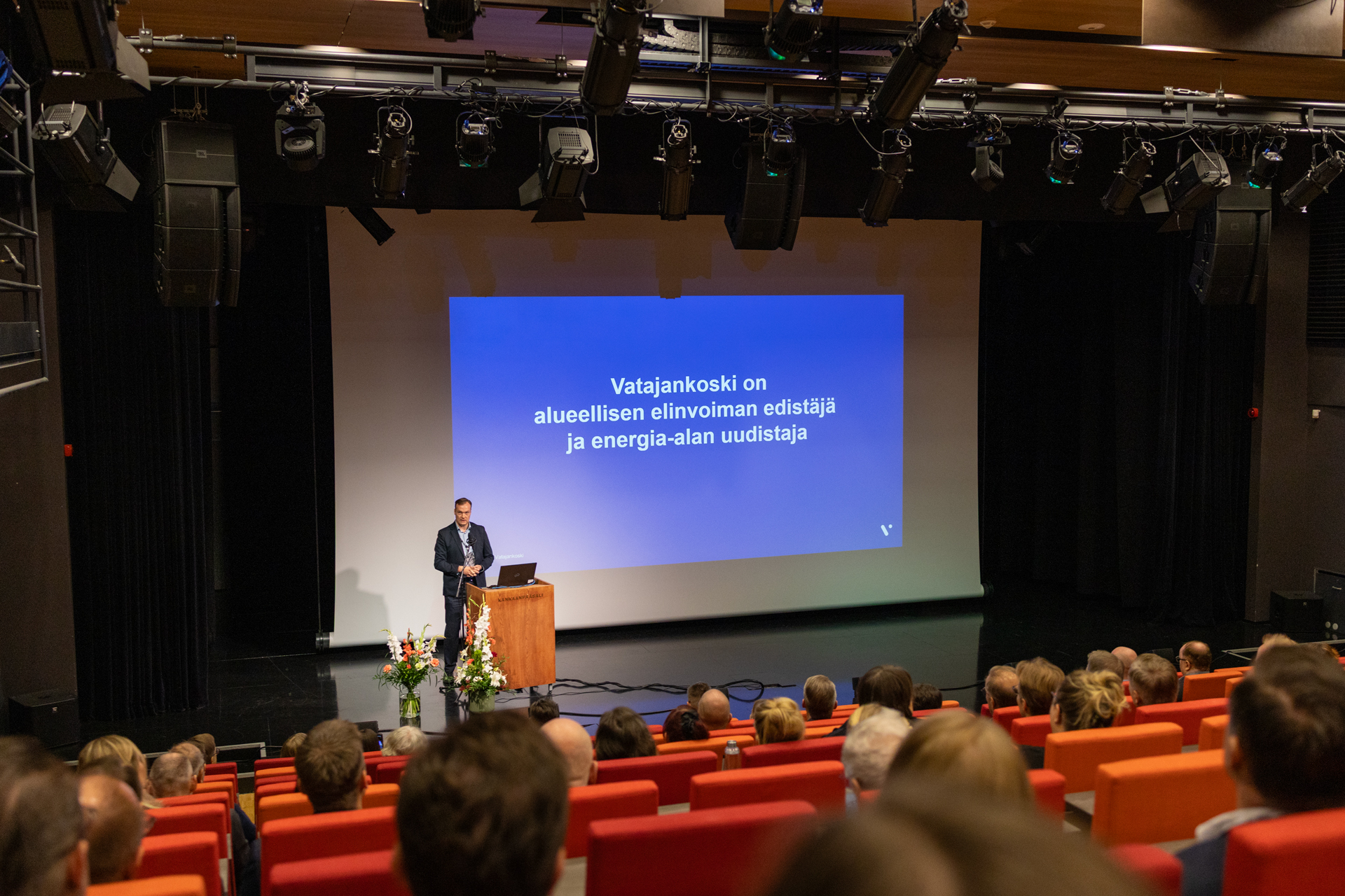 Vatajankosken esitys Kirkkokallion konferenssissa